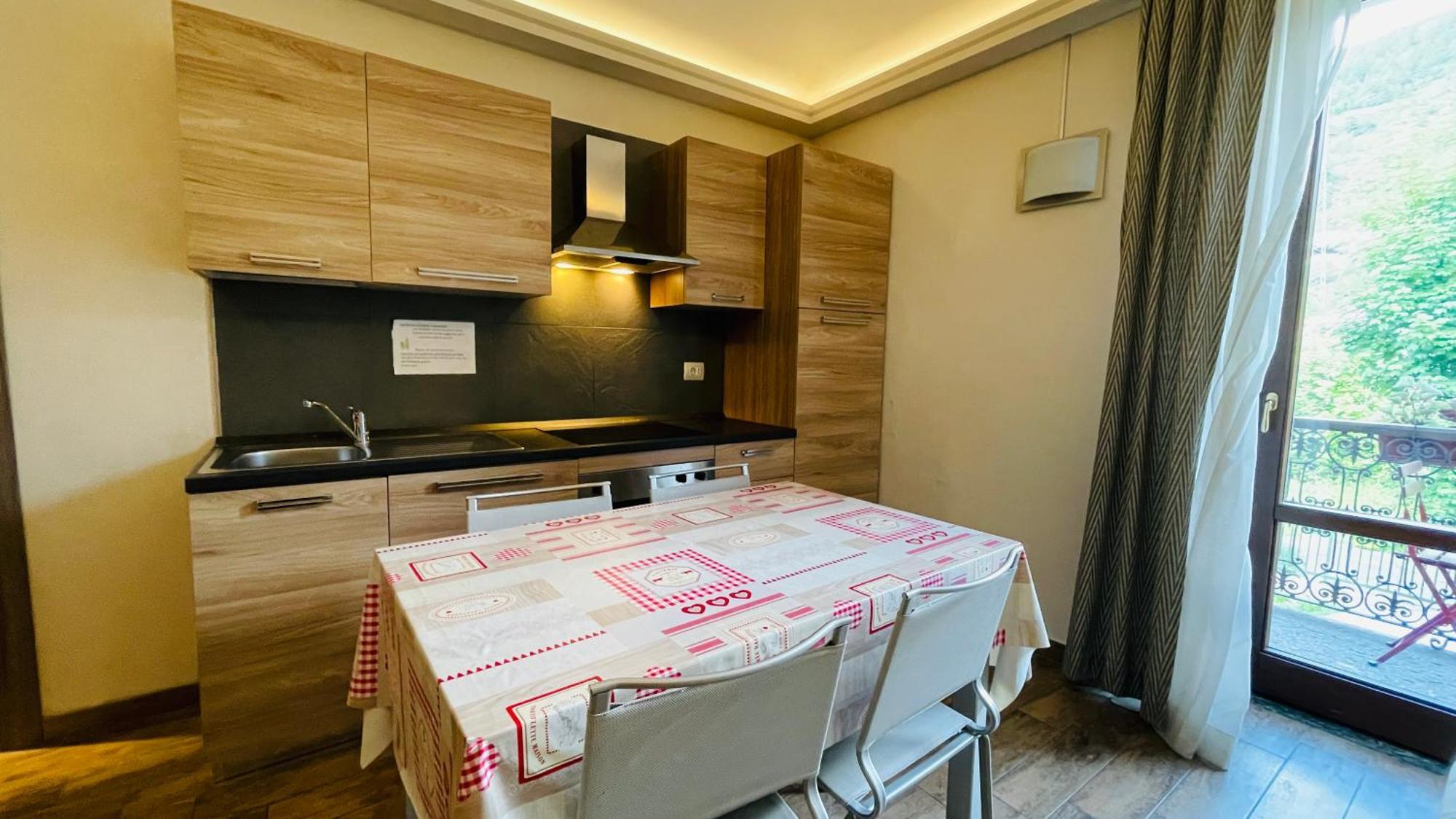 בארדונקיה Residence Tabor מראה חיצוני תמונה